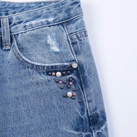 SincereSally.com Embellished Jeans Size Medium - Picture 3 of 7